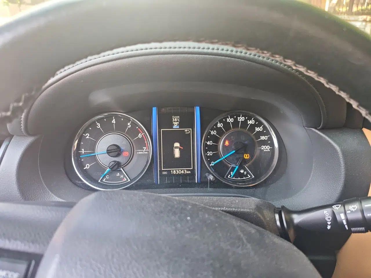 Toyota Fortuner Toyota Fortuner 2017, 2.7L, automatic transmission, 7 seats, gasoline (Middle East-spec parallel import) — миниатюра 11
