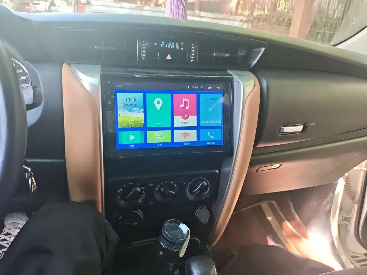 Toyota Fortuner Toyota Fortuner 2017, 2.7L, automatic transmission, 7 seats, gasoline (Middle East-spec parallel import) — миниатюра 13