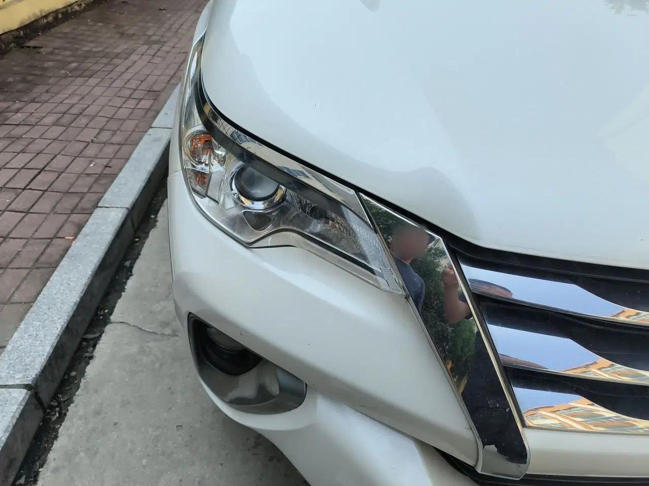 Toyota Fortuner 2018 Toyota Fortuner (Imported) 2.7 Automatic, Seven-Seater, Three Airbags, No Sunroof — миниатюра 7