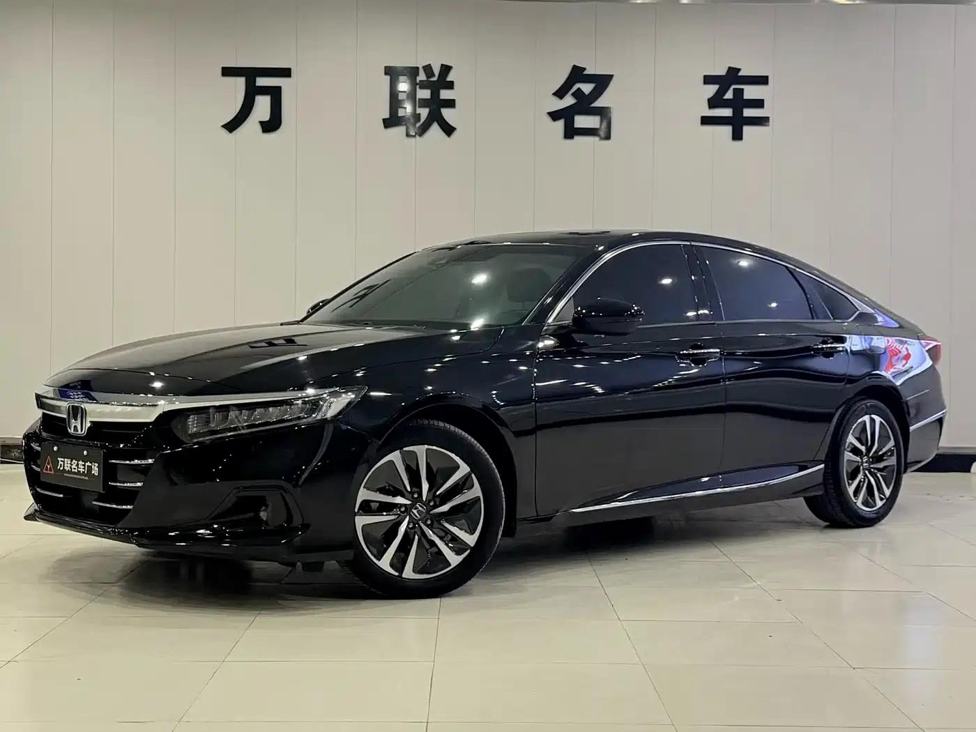 Accord PHEV 2023 2.0L e:PHEV Smart Edition — миниатюра 1