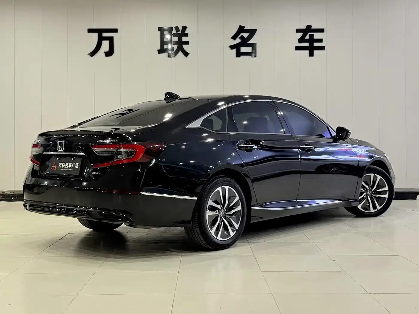 Accord PHEV 2023 2.0L e:PHEV Smart Edition — миниатюра 9