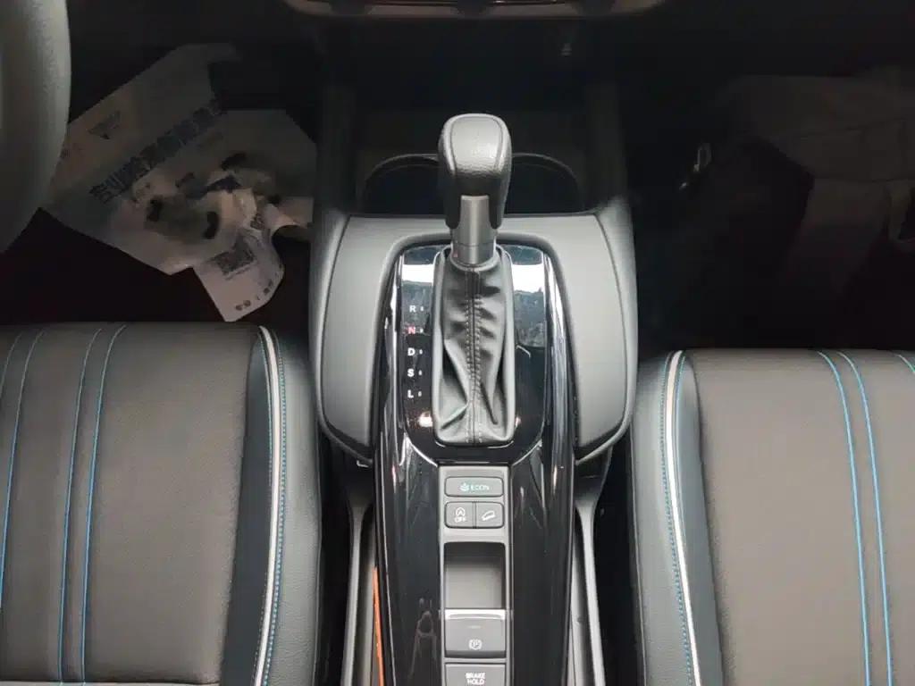 Honda HR-V 2023 240TURBO Sporty Edition — миниатюра 14