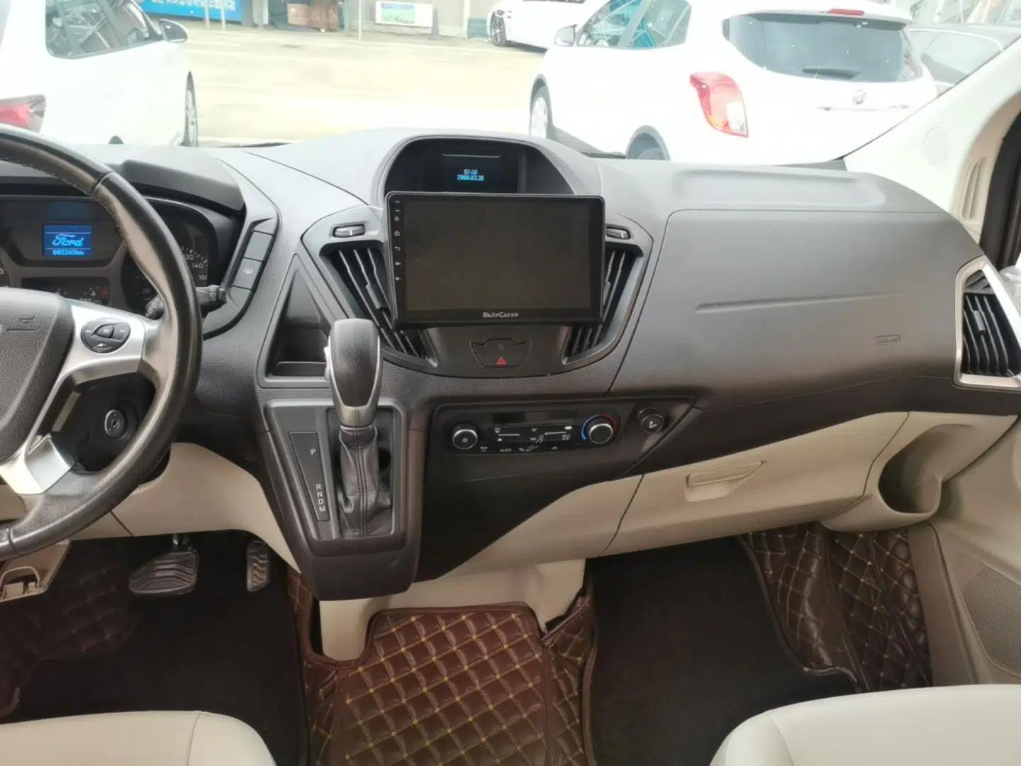 Ford Tourneo Custom 2017 2.0T Automatic Elite Edition — миниатюра 15