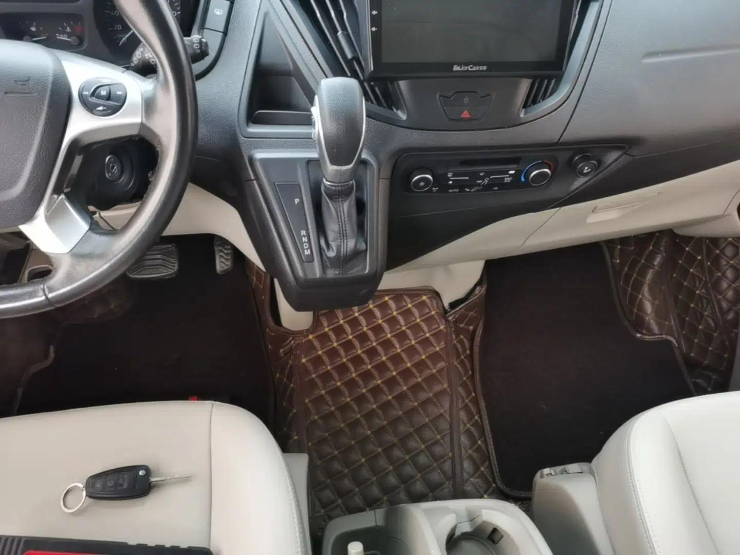Ford Tourneo Custom 2017 2.0T Automatic Elite Edition — миниатюра 16