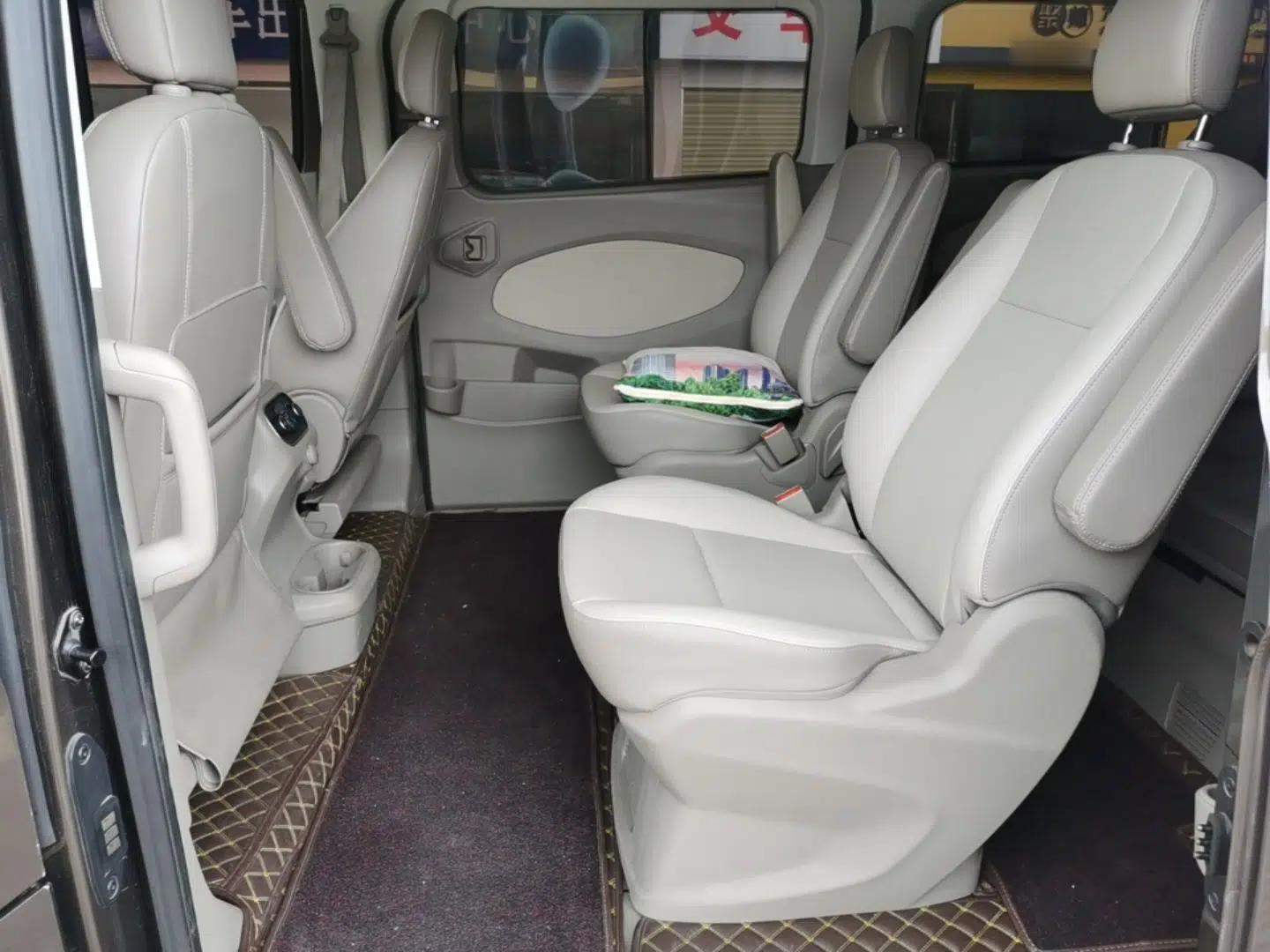 Ford Tourneo Custom 2017 2.0T Automatic Elite Edition — миниатюра 20