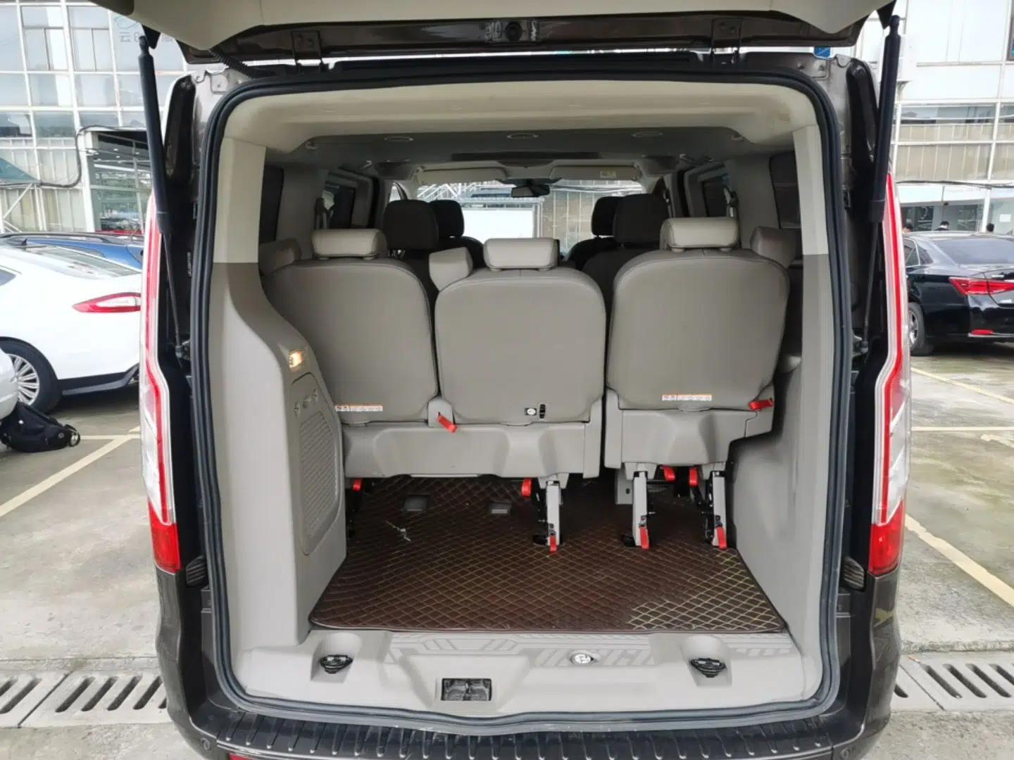 Ford Tourneo Custom 2017 2.0T Automatic Elite Edition — миниатюра 22