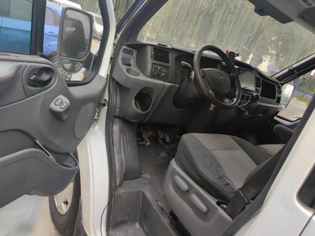 Ford Transit Custom Next-generation Transit 2.4T diesel, manual transmission, 7 seats — миниатюра 16