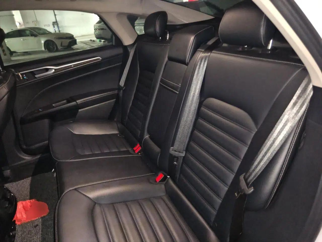 Ford Mondeo New Energy 2018 2.0 PHEV ZhiShang Trim — миниатюра 17