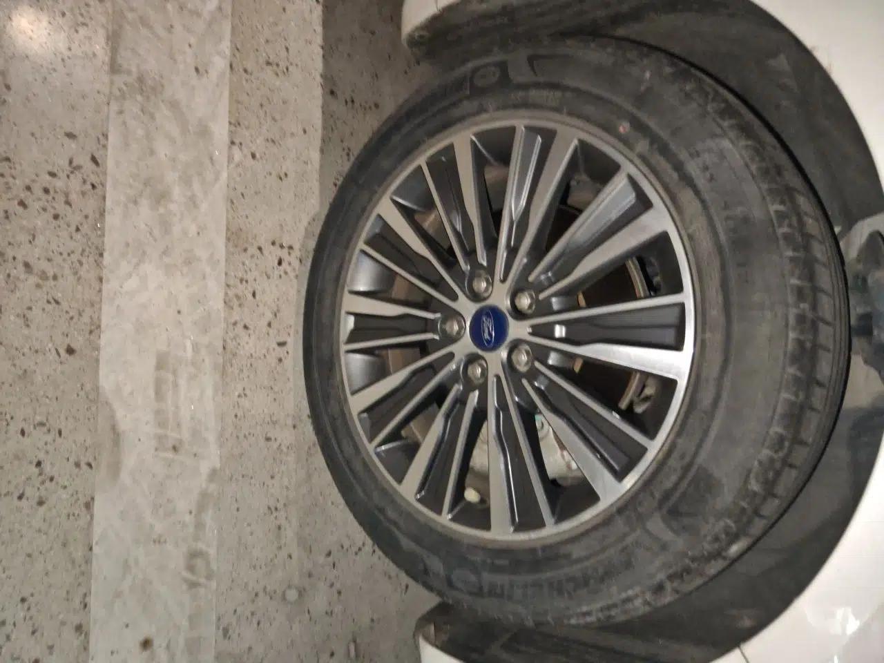 Ford Mondeo New Energy 2018 2.0 PHEV ZhiShang Trim — миниатюра 8
