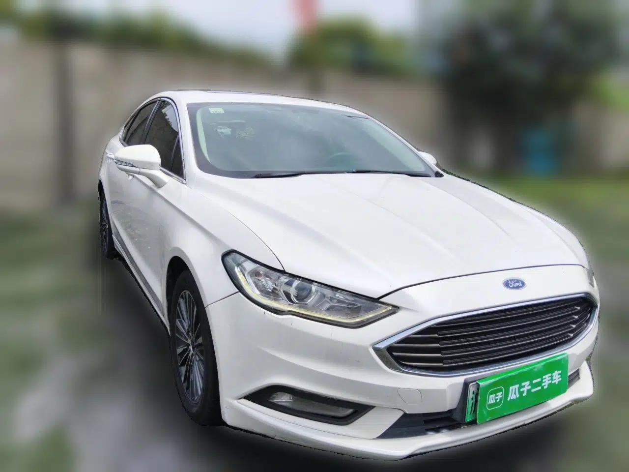 Ford Mondeo New Energy 2018 2.0 PHEV ZhiShang Trim — миниатюра 3