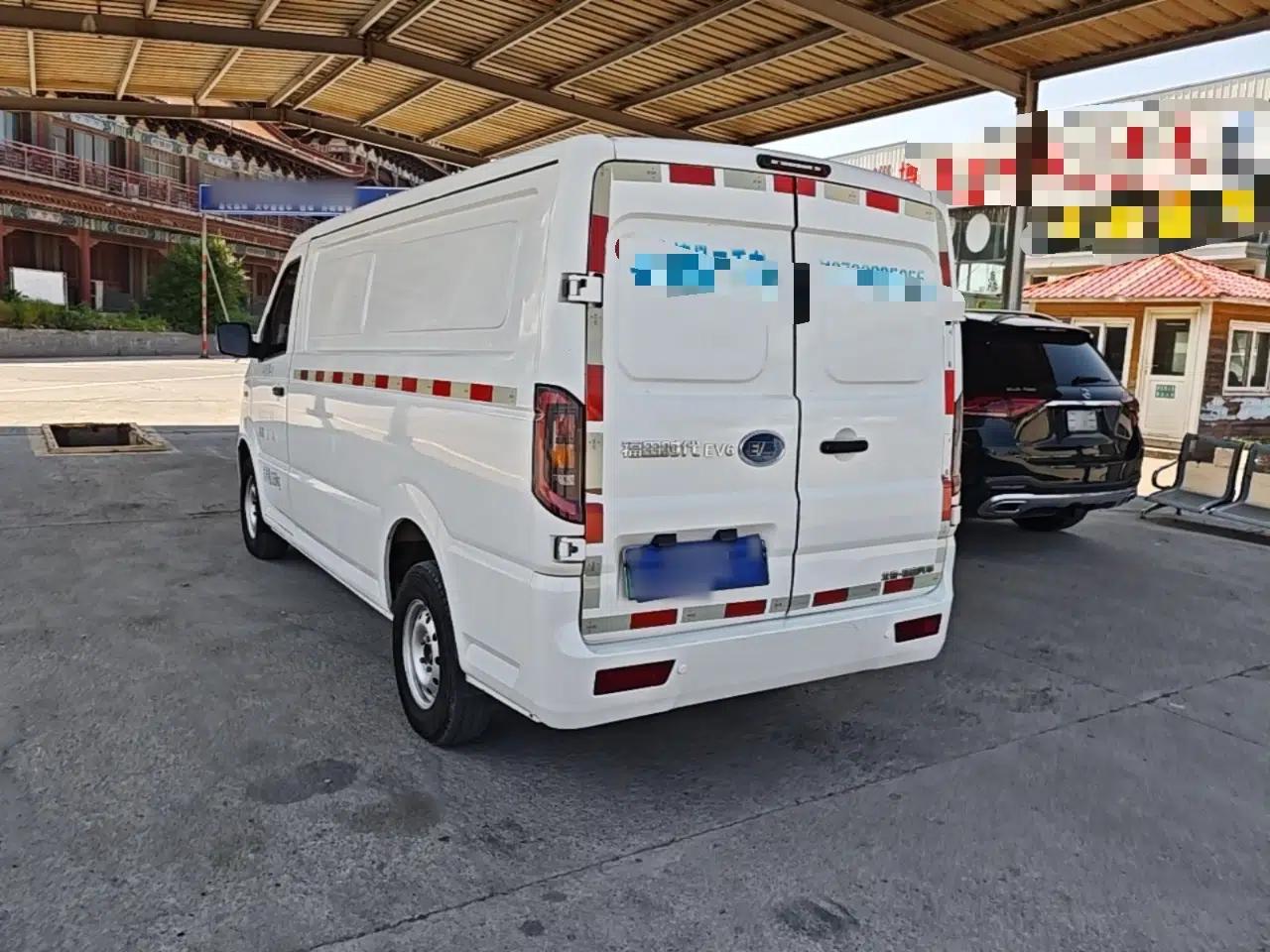 Foton Skyworth EV6 2023 Fast and Slow Charging Version — миниатюра 13