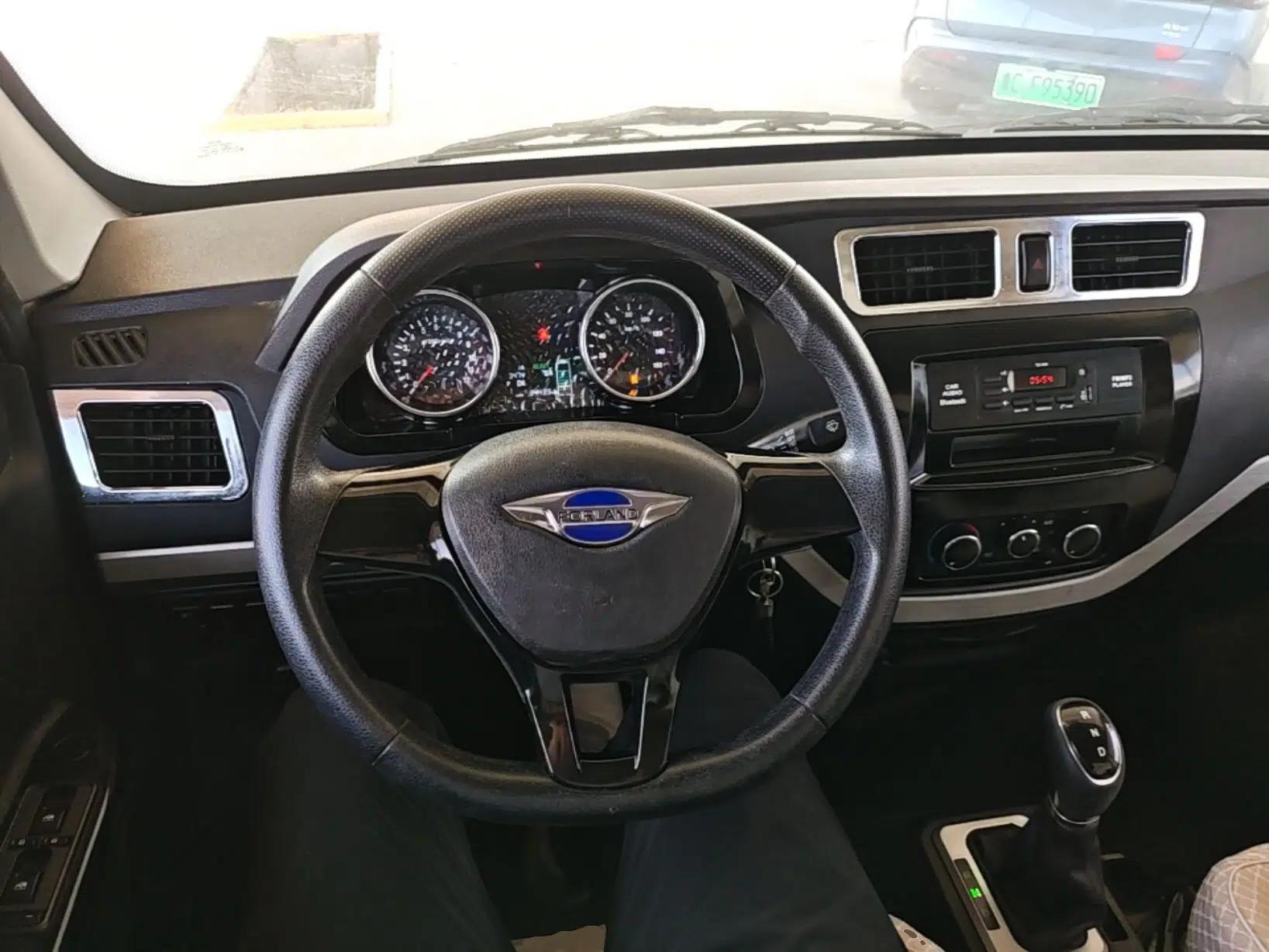 Foton Skyworth EV6 2023 Fast and Slow Charging Version — миниатюра 18