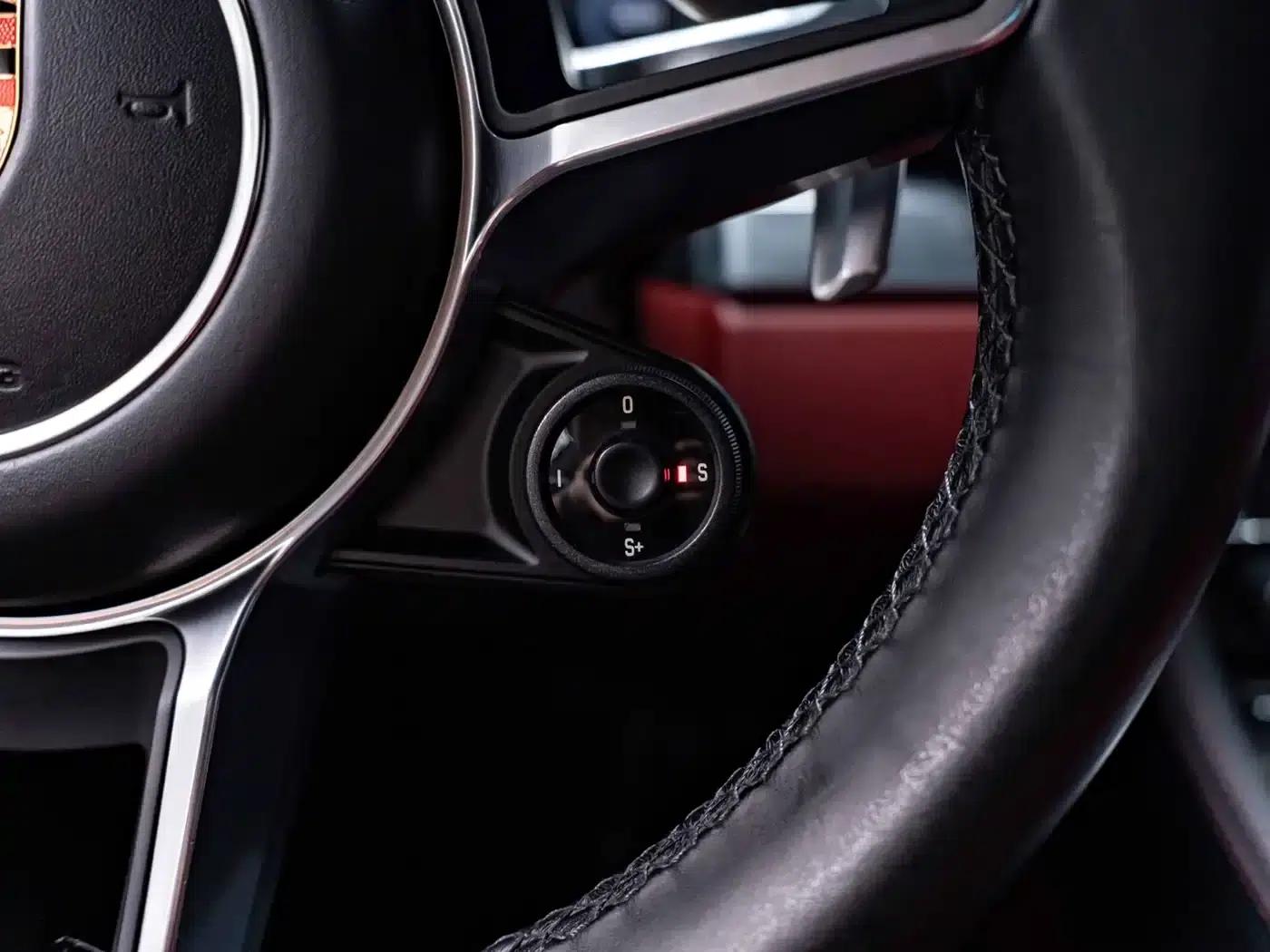 2021 Cayman 2.0T — миниатюра 11