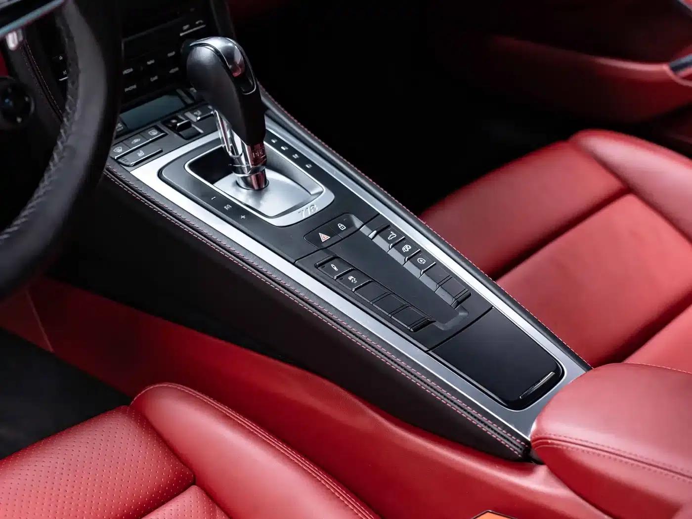2021 Cayman 2.0T — миниатюра 15