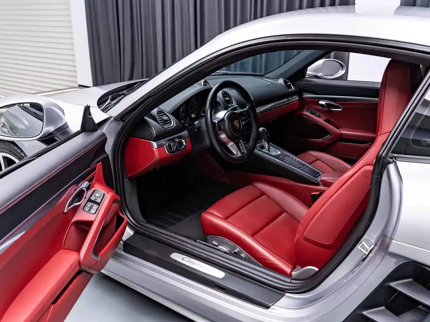 2021 Cayman 2.0T — миниатюра 9