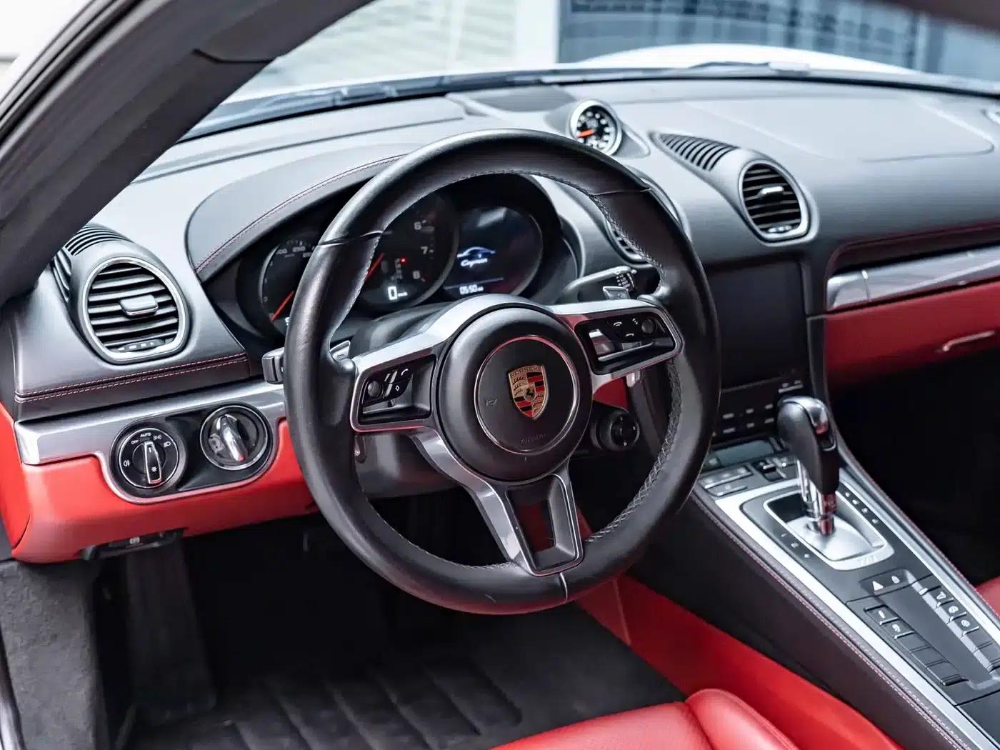 2021 Cayman 2.0T — миниатюра 10