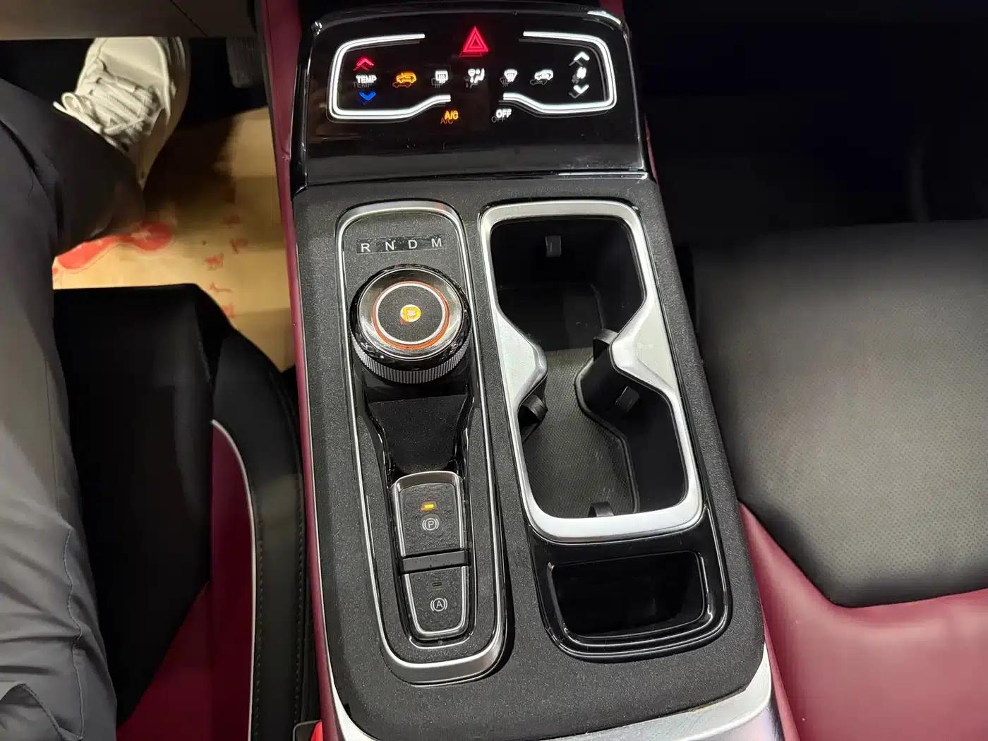 Sihao QX 2021 300T DCT Luxury Intelligent Connected Edition — миниатюра 15