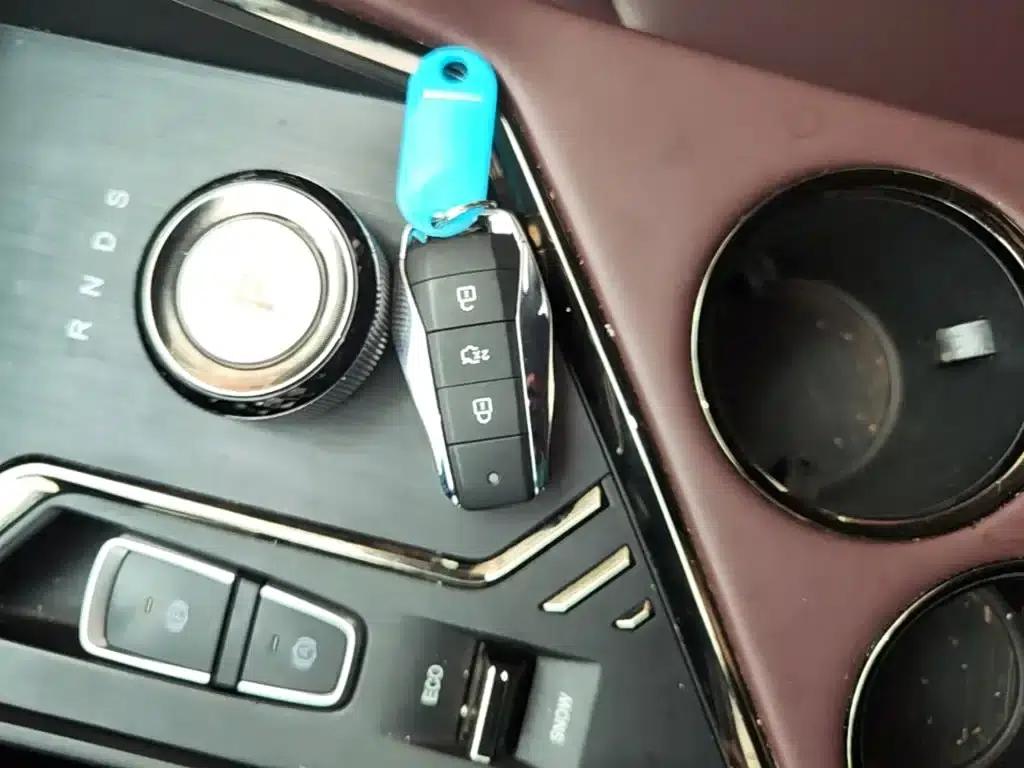 Sihao X8 PLUS 2023 1.5TGDI DCT Smart Edition 7-seater — миниатюра 9
