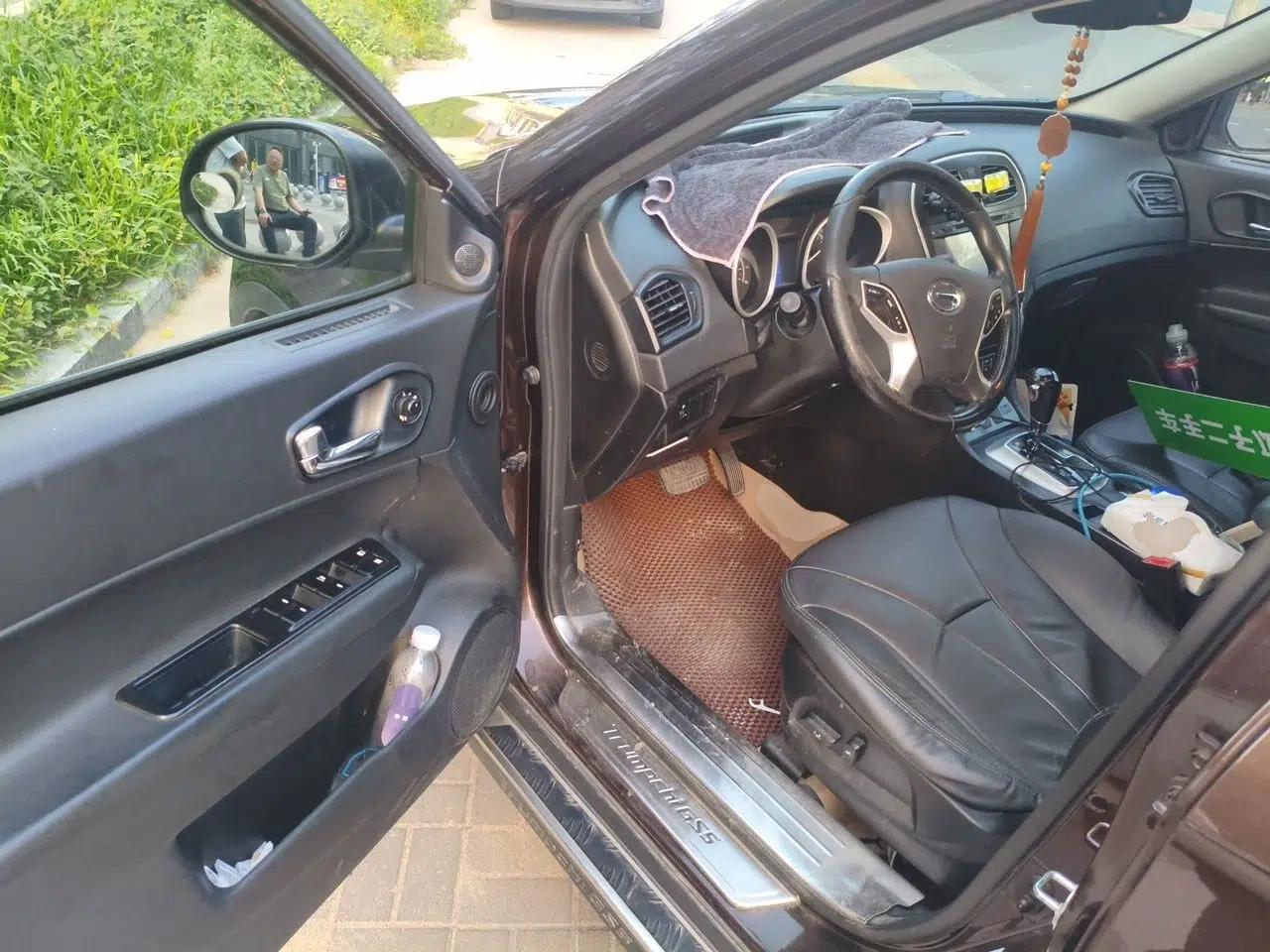 GAC Trumpchi GS5 2014 2.0L Automatic Two-Wheel Drive Anniversary Value Edition — миниатюра 16