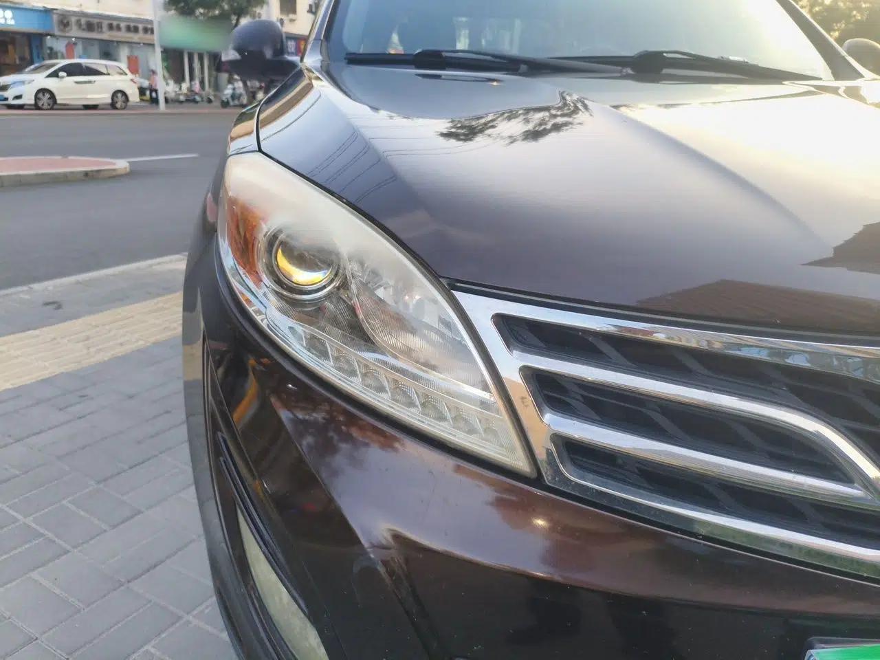 GAC Trumpchi GS5 2014 2.0L Automatic Two-Wheel Drive Anniversary Value Edition — миниатюра 7