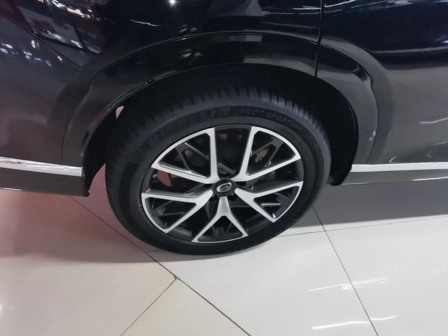 GAC Trumpchi ES9 2024 PHEV 143km Pro+ — миниатюра 11