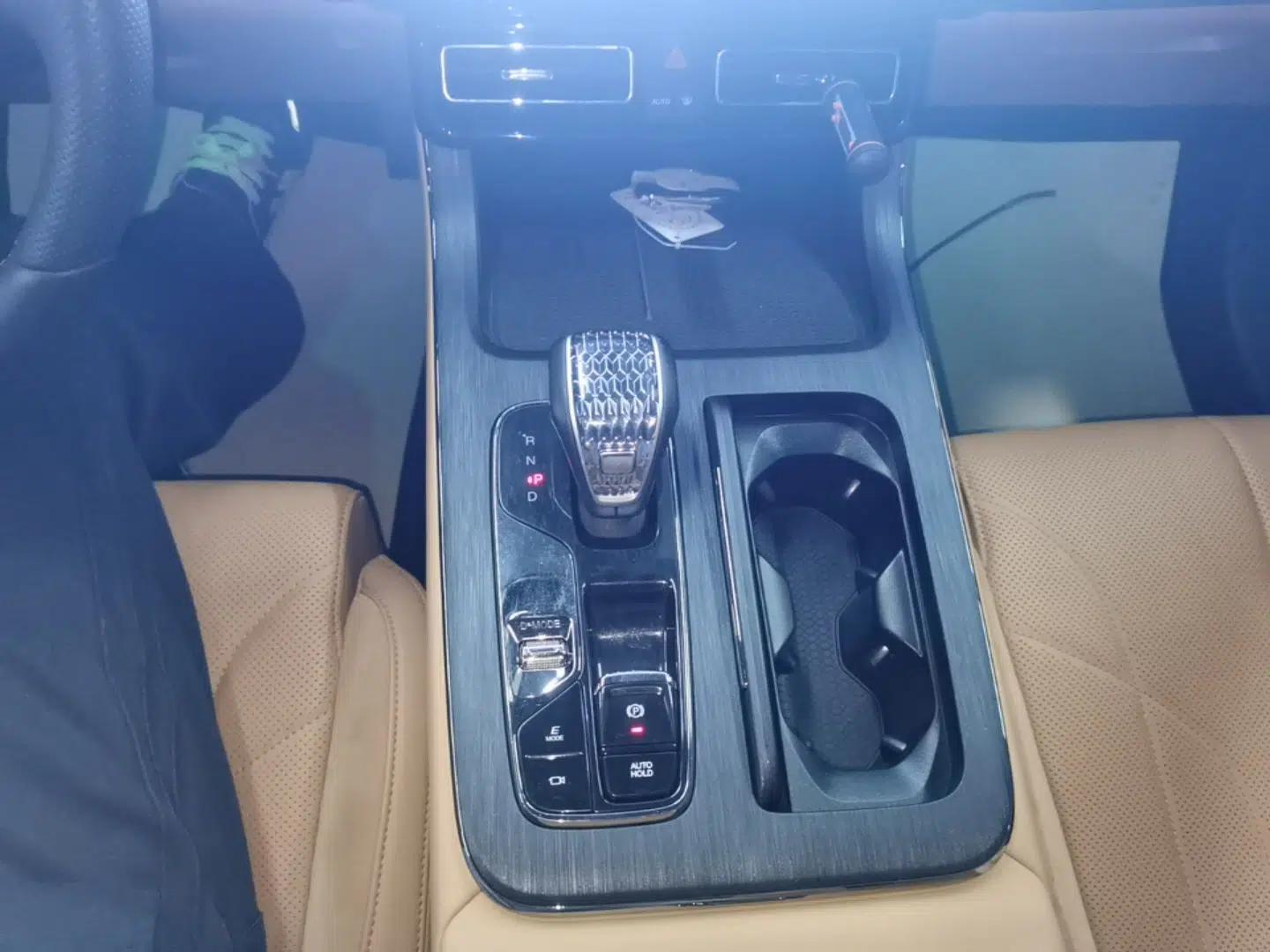 GAC Trumpchi ES9 2024 PHEV 143km Pro+ — миниатюра 16