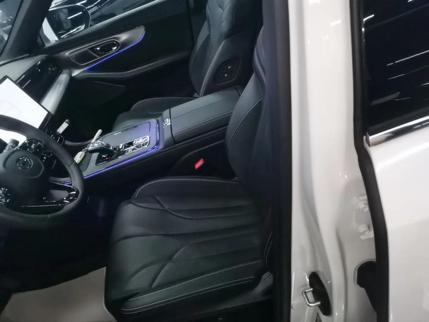 GAC Trumpchi ES9 2024 PHEV 143km Max+ — миниатюра 17