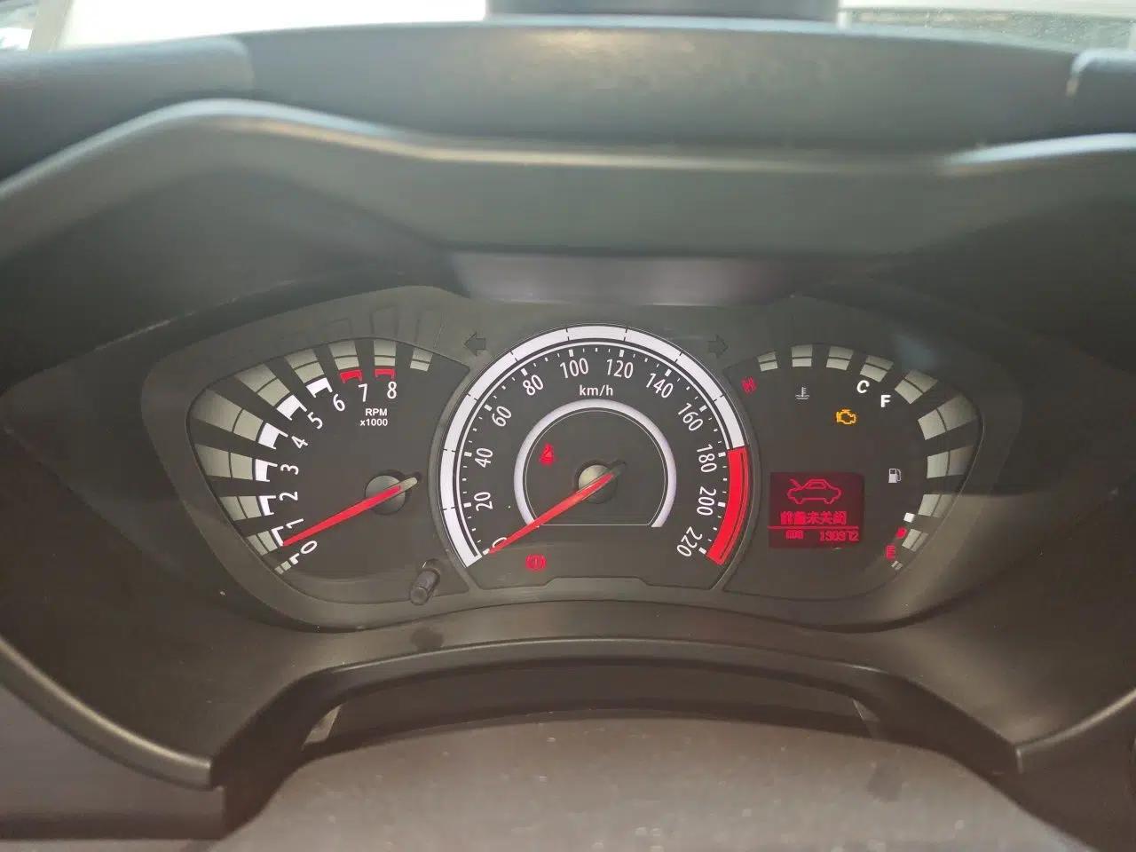 GAC Trumpchi GA3S Vision 2014 1.6L Manual Elite Edition — миниатюра 11