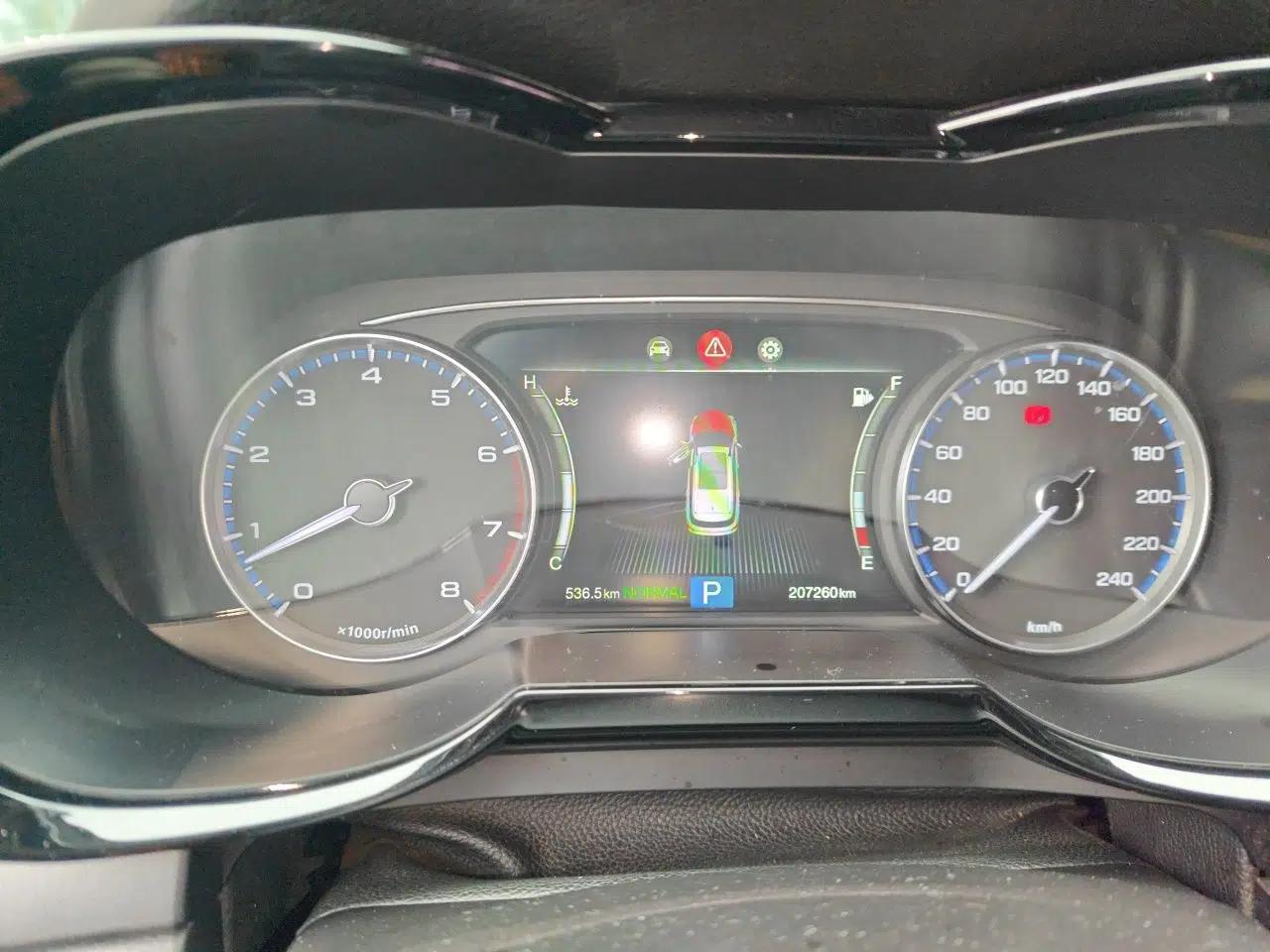 GAC Trumpchi GS7 2017 320T Two-Wheel-Drive Luxury Model — миниатюра 11