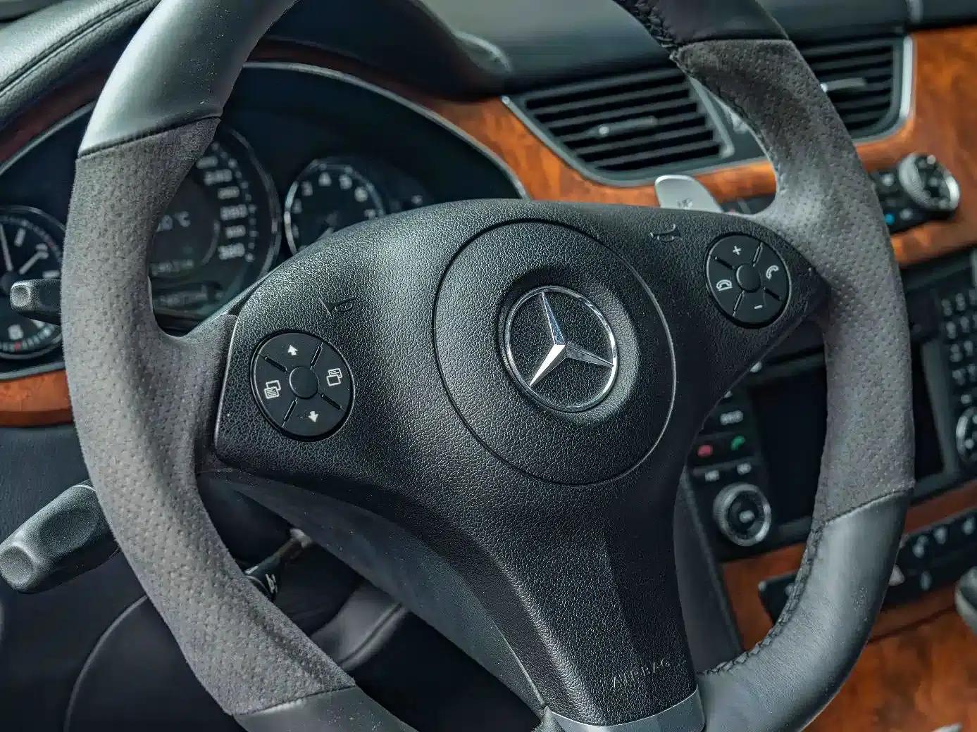 2008 Mercedes-Benz CLS AMG 63 — миниатюра 10