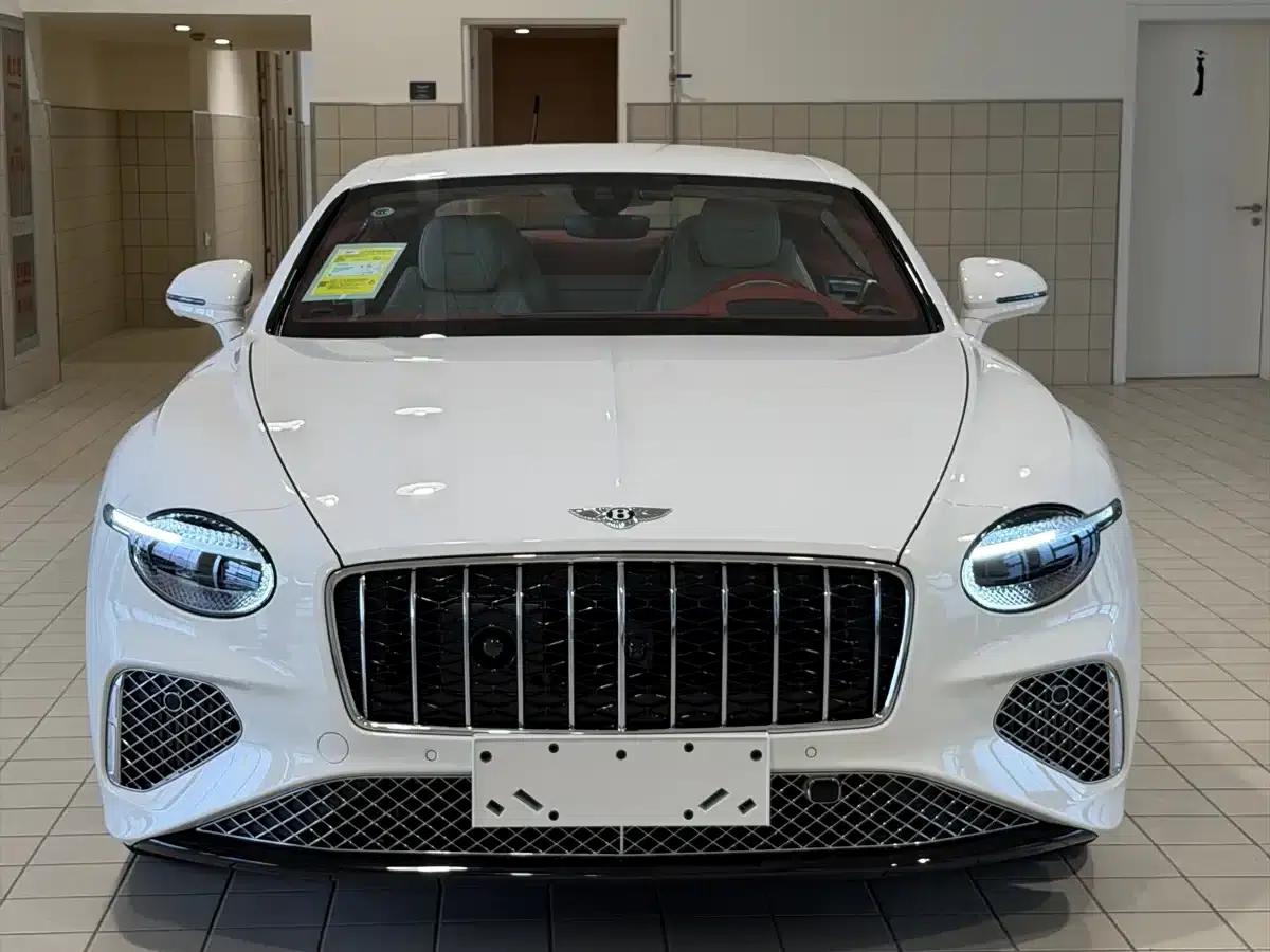2026 Continental Plug-in Hybrid GT Elegance Edition — миниатюра 3