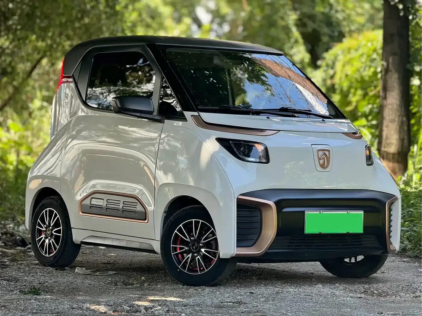 Baojun E200 2020 Model 305KM Smart Edition — миниатюра 3
