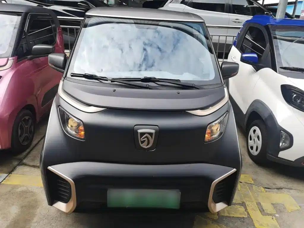Baojun E200 2018 Smart Edition — миниатюра 3