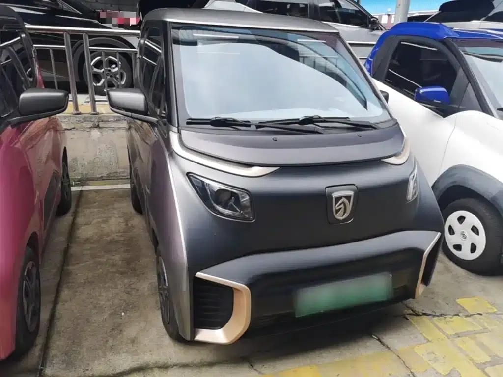 Baojun E200 2018 Smart Edition — миниатюра 4