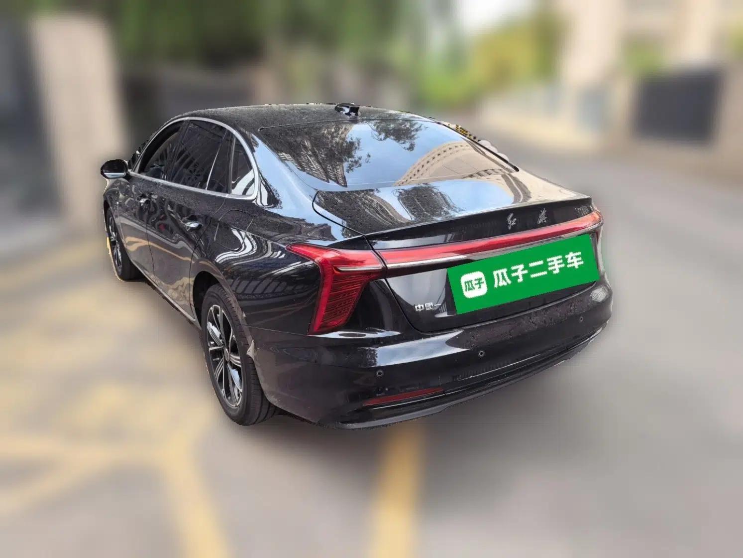 Hongqi H5 PHEV 2025 170 Super Hybrid Version — миниатюра 4