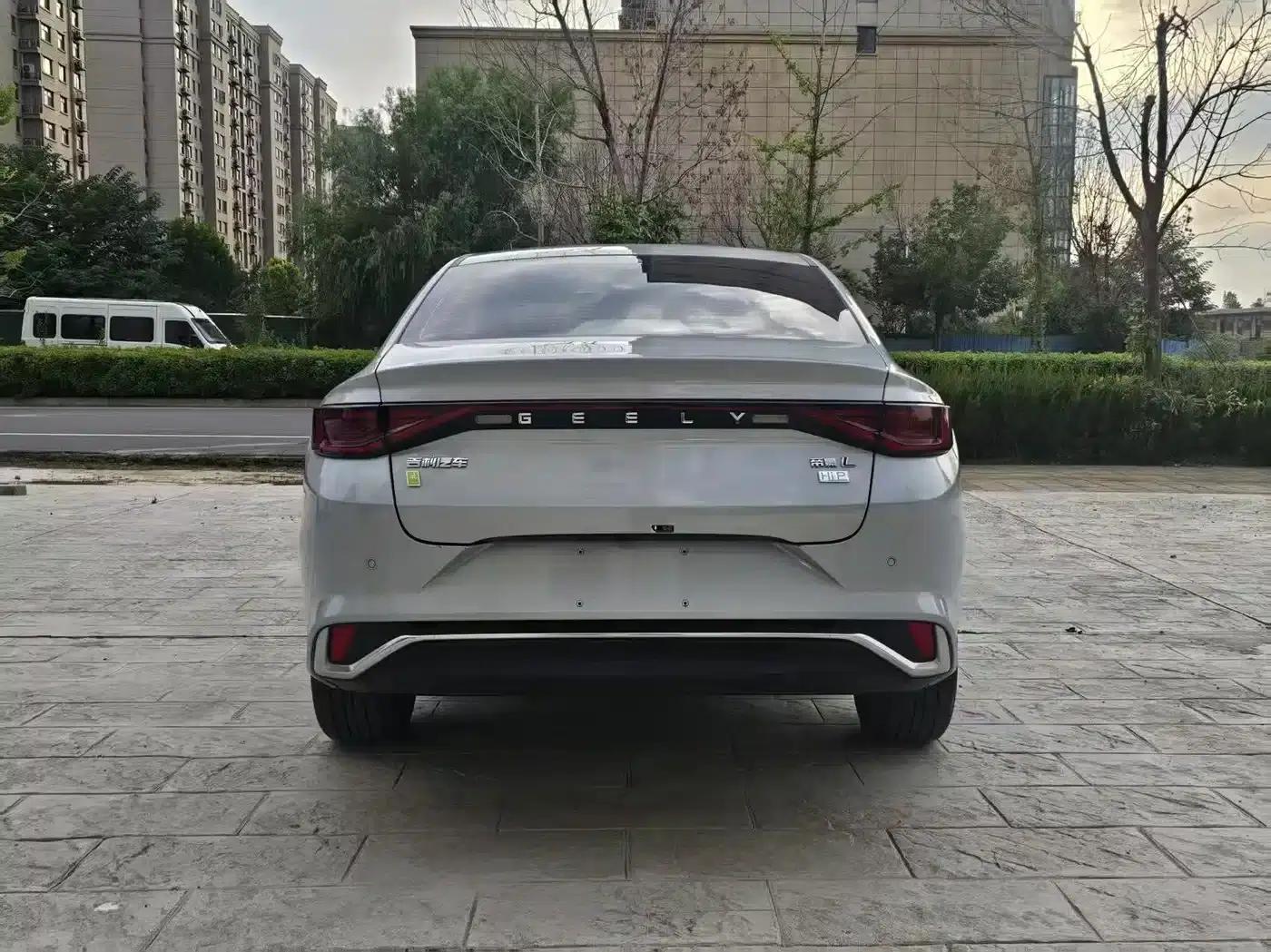 Geely Emgrand L HiP 2022 1.5TD-DHT Pro 100KM Super — миниатюра 8