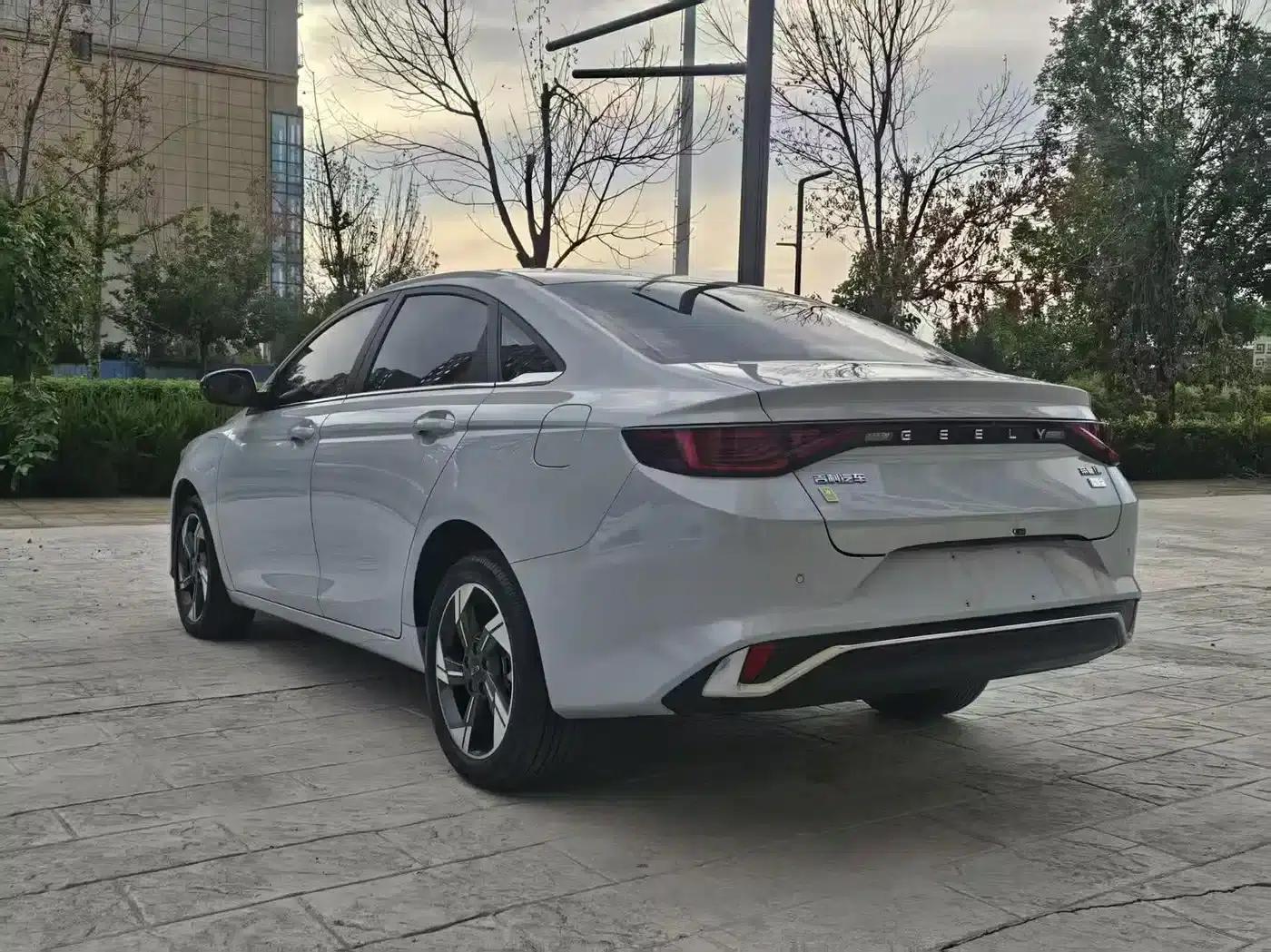 Geely Emgrand L HiP 2022 1.5TD-DHT Pro 100KM Super — миниатюра 9
