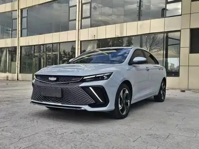 Geely Emgrand L HiP 2022 1.5TD-DHT Pro 100KM Super