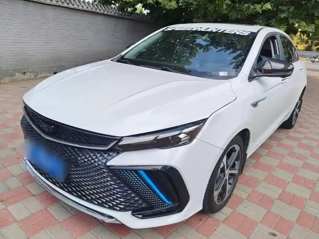 Geely Emgrand L 2022 1.4T CVT Supreme Edition — миниатюра 2
