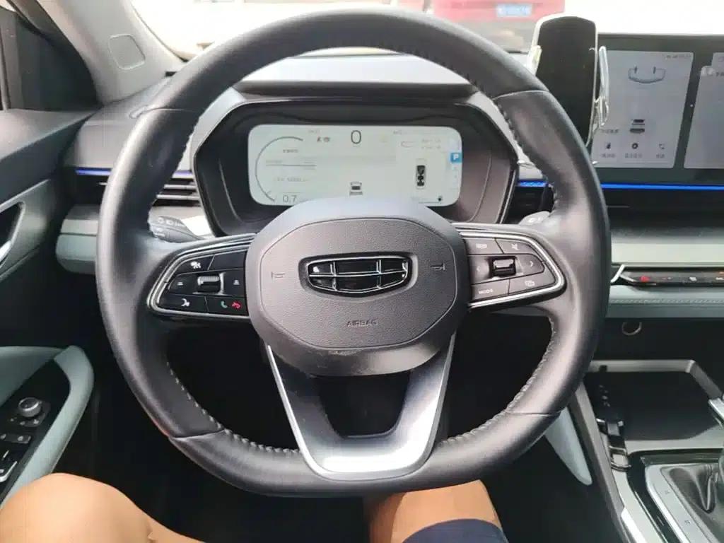 Geely Emgrand L 2022 1.4T CVT Supreme Edition — миниатюра 11