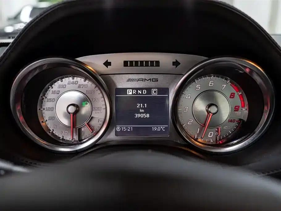 2011 Mercedes-Benz SLS AMG — миниатюра 11