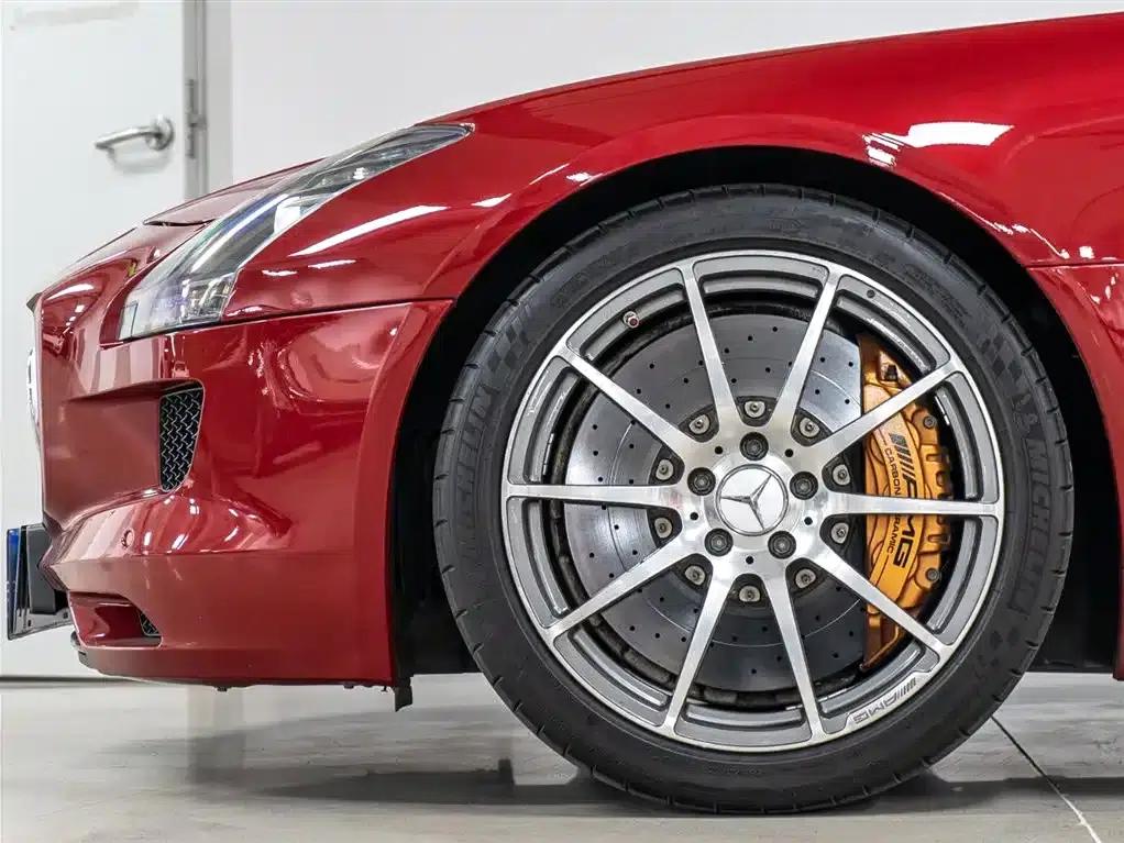 2011 Mercedes-Benz SLS AMG — миниатюра 18