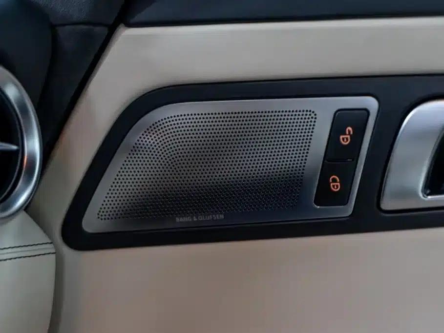 2011 Mercedes-Benz SLS AMG — миниатюра 7