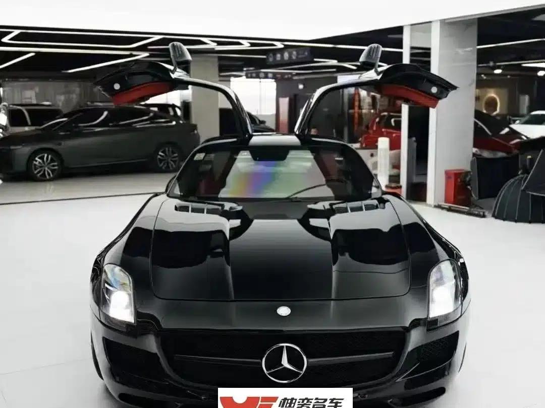 2011 Mercedes-Benz SLS AMG — миниатюра 6