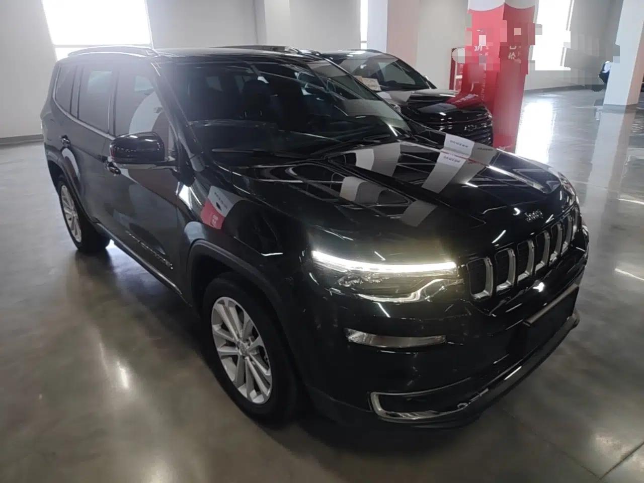 Jeep Grand Commander 2020 2.0T Four-Wheel Drive Elite Enhanced Edition — миниатюра 3