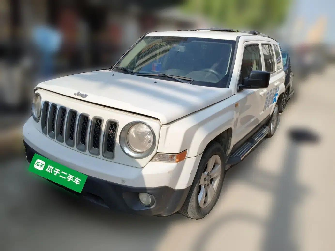 Jeep Patriot 2013 2.4 Luxury Navigation Edition — миниатюра 1