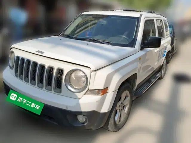 Jeep Patriot 2013 2.4 Luxury Navigation Edition
