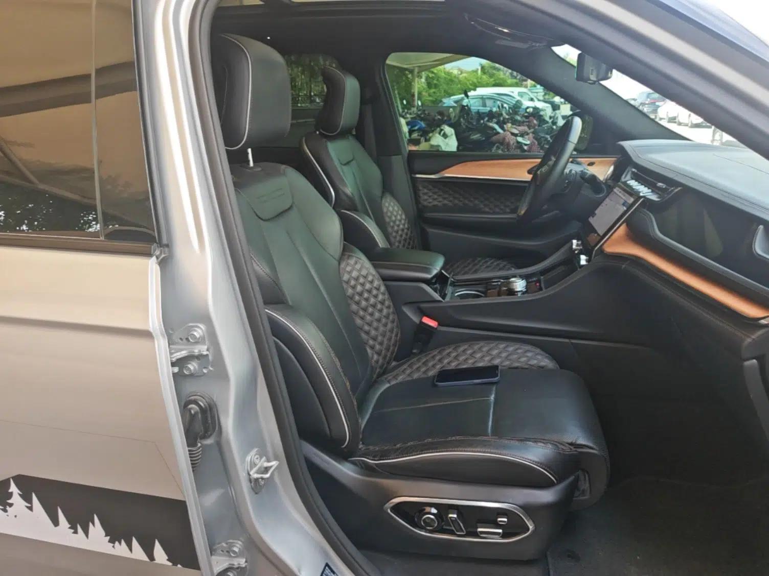 Jeep Grand Cherokee New Energy 2023 4xe Summit Edition — миниатюра 19