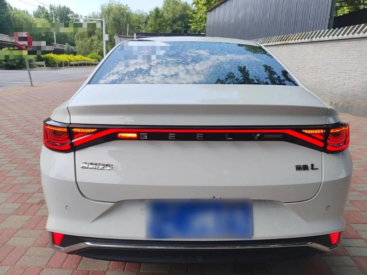 Geely Auto Emgrand L 2022 1.4T CVT Ultimate Model — миниатюра 5