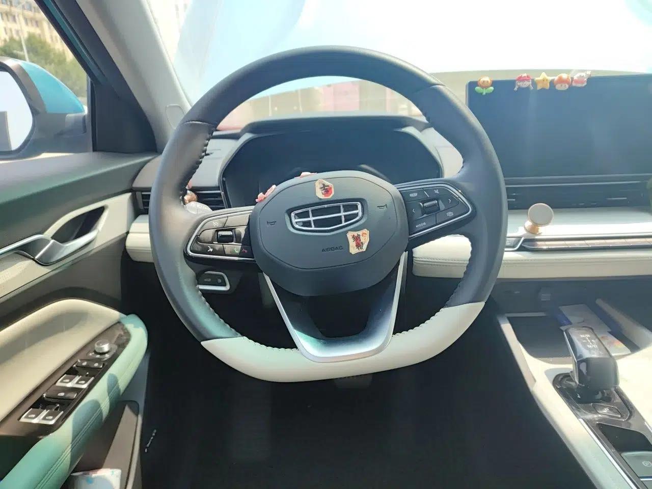 Geely Auto Emgrand L HiP 2022 1.5TD-DHT Pro 100KM Super Swift — миниатюра 10